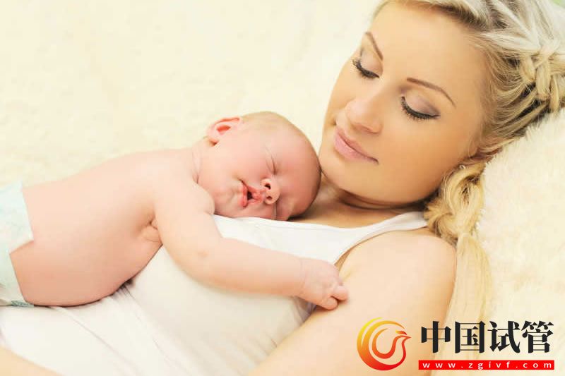 做试管,移植一个胚胎还是两个胚胎成功率高(图3)